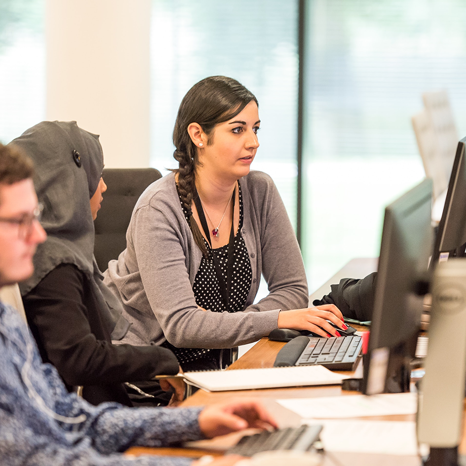 Blog 10 Reasons Why You Need A Digital Learning Solution In Your Workplace